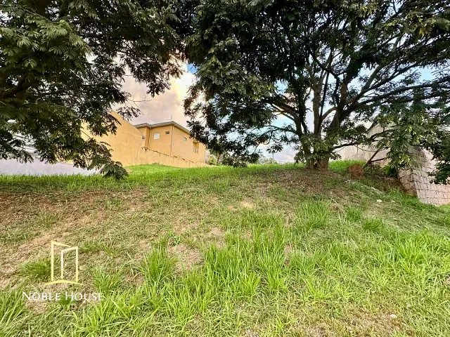 Terreno com 635m², à venda, no bairro Residencial Delle Stelle em Louveira