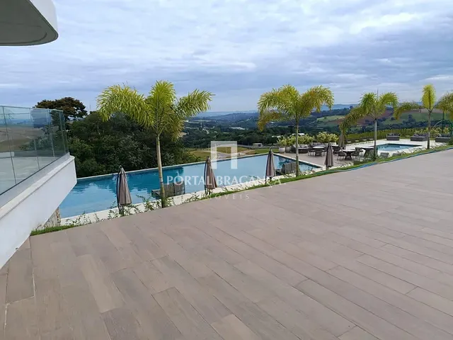 Terreno com 495m², à venda, no bairro Área Rural de Bragança Paulista em Bragança Paulista