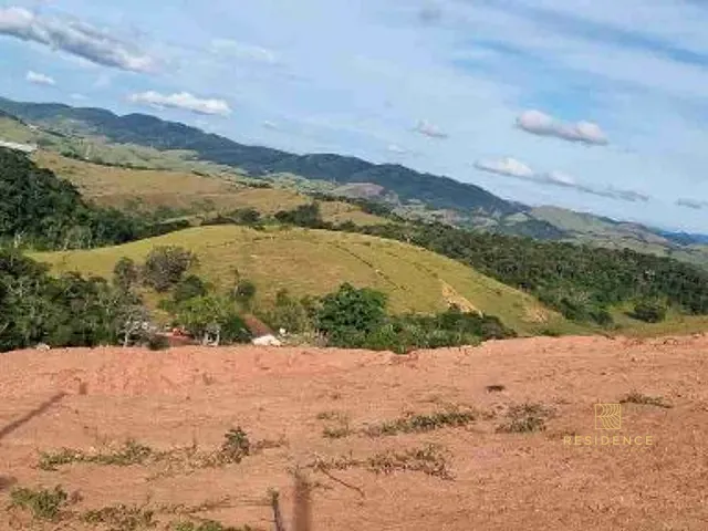 Terreno com 344m², à venda, no bairro Rodovia dos metalúrgicos  em Pinheiral