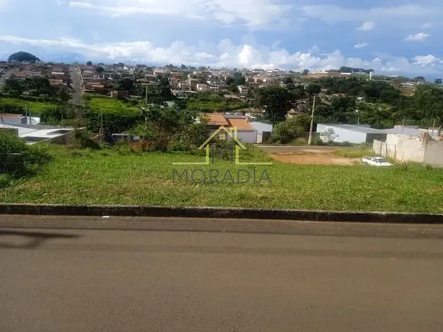 Terreno com 200m², à venda, no bairro Jardim Aeroporto em Guaxupé