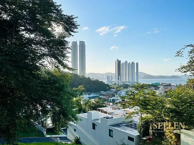 Terreno com 440m², à venda, no bairro Barra em Balneário Camboriú