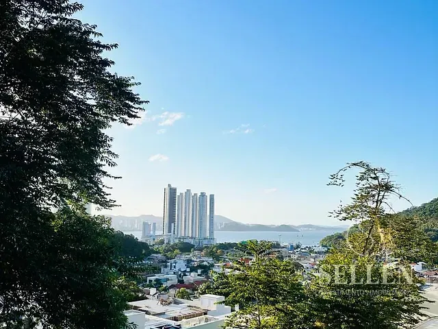 Terreno com 440m², à venda, no bairro Barra em Balneário Camboriú