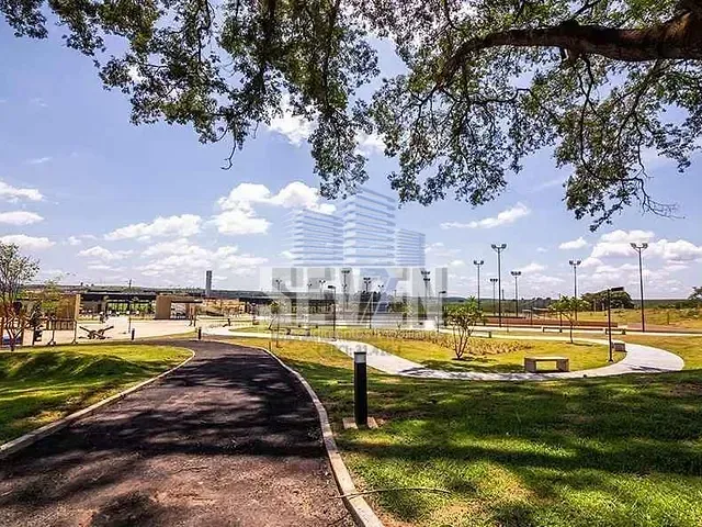 Terreno com 392m², à venda, no bairro Residencial Villa de León em Piratininga