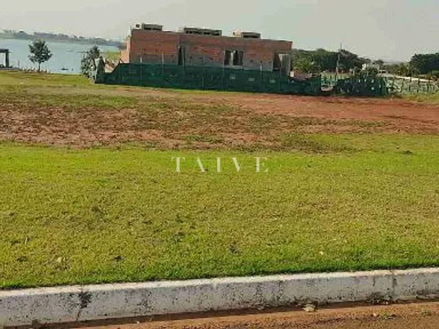 Terreno com 827m², à venda, no bairro Paranagi em Sertaneja