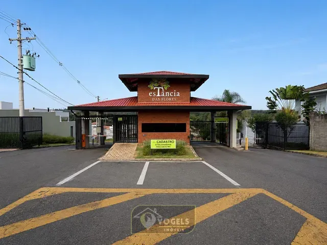 Terreno com 478m², à venda, no bairro Estância das Flores em Jaguariúna