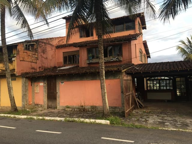 Terreno com 753m², à venda, no bairro Glória em Macaé