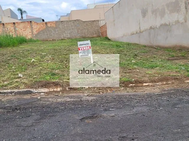 Terreno com 260m², à venda, no bairro POMPÉIA 3 em Jacarezinho
