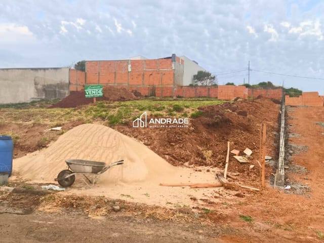 Terreno com 362m², à venda, no bairro Jardim Catuaí em Apucarana