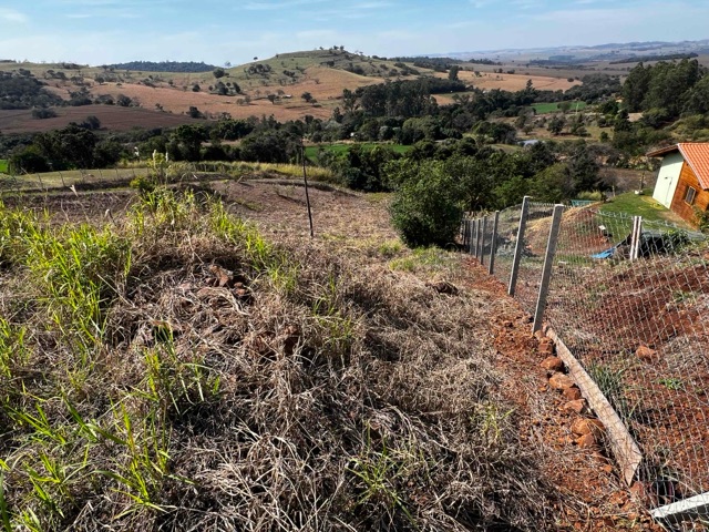 Terreno com 5800m², à venda, no bairro Limoeiro em Londrina