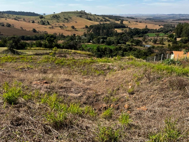 Terreno com 5800m², à venda, no bairro Limoeiro em Londrina