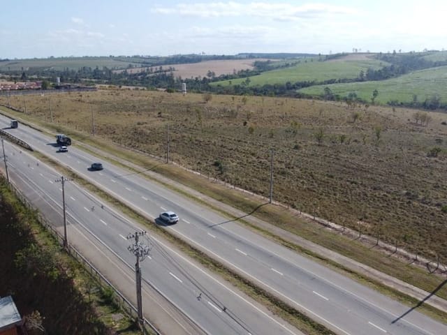 Terreno com 415756m², à venda, no bairro Parque Industrial em Itu