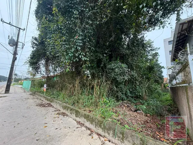 Terreno com 360m², à venda, no bairro Bamerindus em Itapoá
