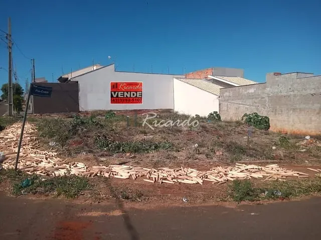 Terreno com 304m², à venda, no bairro Jardim Dona Martinha em Arapongas