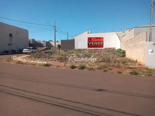 Terreno com 304m², à venda, no bairro Jardim Dona Martinha em Arapongas