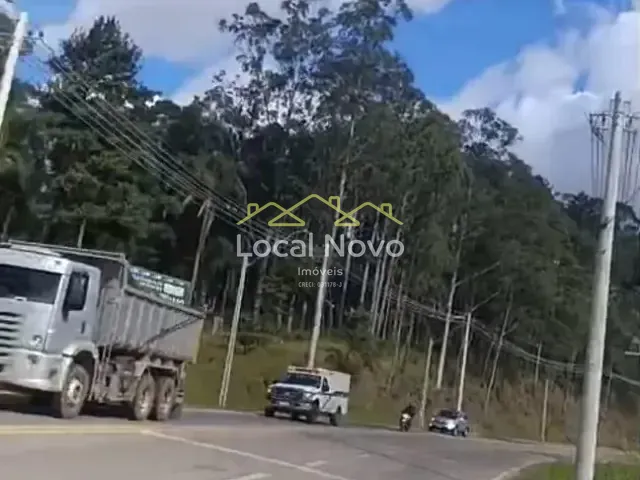 Terreno com 180m², à venda, no bairro Cidade Soberana em Guarulhos