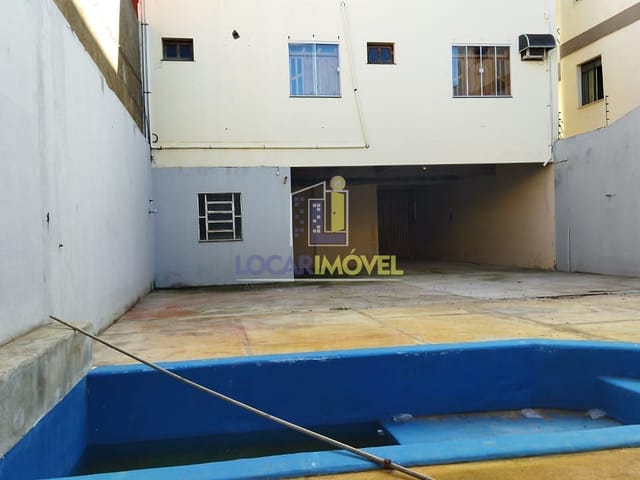 Foto do Terreno - Terreno com poço, ideal para lava rápido ou comercio de revitalização de autos para locação no Bairro  Ibirapuera, Vitória da Conquista, BA | Locar Imóvel
