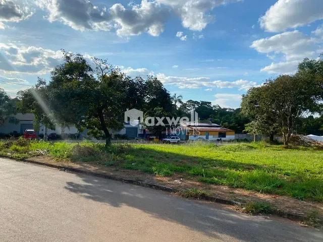 Terreno com 433m², à venda, no bairro Independência - 3º Complemento em Aparecida de Goiânia