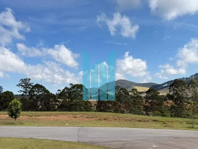 Terreno com 735m², à venda, no bairro Serras Altas Golf Estate em Poços de Caldas