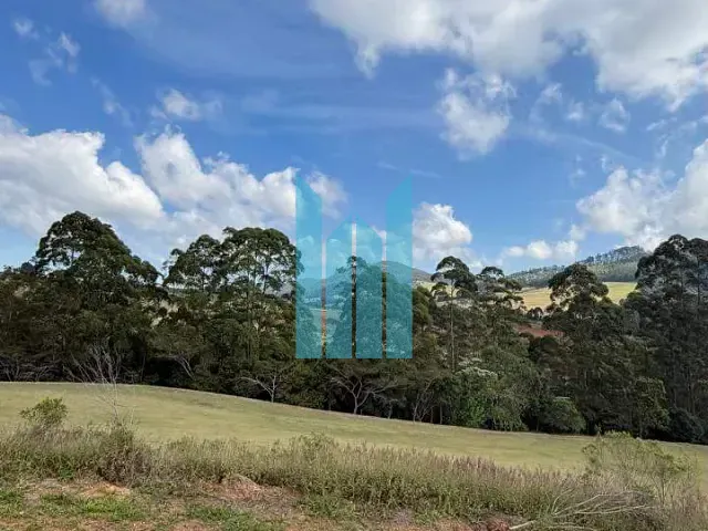 Terreno com 735m², à venda, no bairro Serras Altas Golf Estate em Poços de Caldas