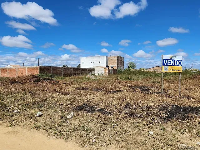 Terreno com 280m², à venda, no bairro Jatobá em Vitória da Conquista