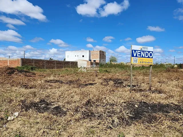 Terreno com 280m², à venda, no bairro Jatobá em Vitória da Conquista