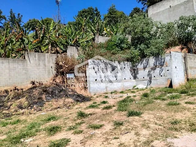 Terreno com 197m², à venda, no bairro Laranjeiras em Caieiras