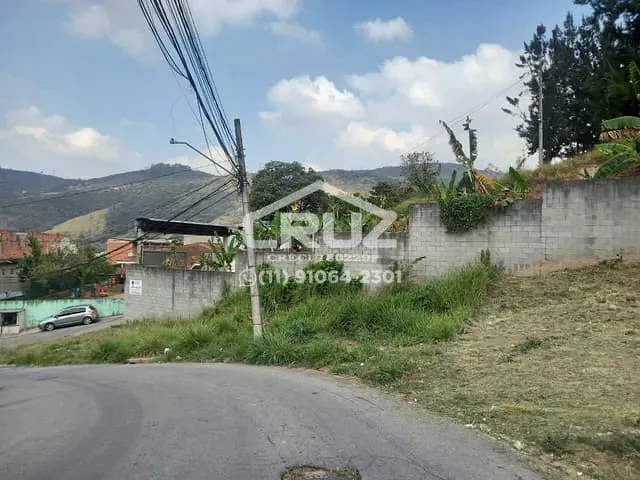 Terreno com 197m², à venda, no bairro Laranjeiras em Caieiras