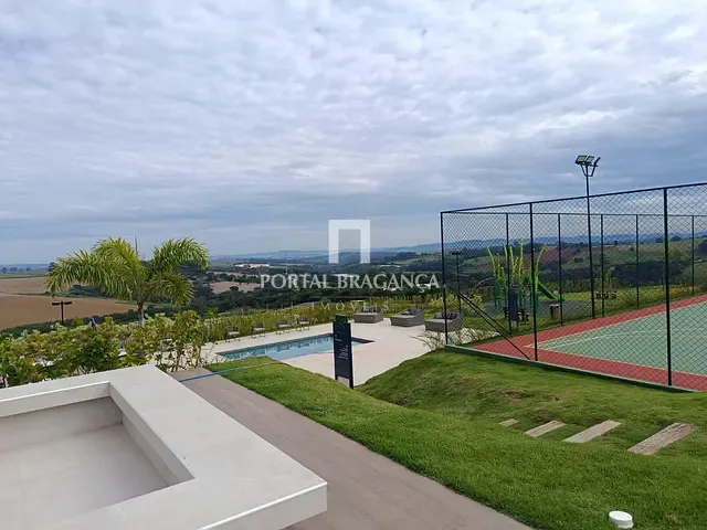 Terreno com 450m², à venda, no bairro Área Rural de Bragança Paulista em Bragança Paulista