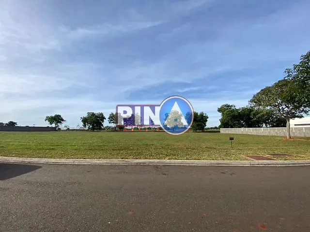 Terreno com 2323m², à venda, no bairro Residencial Goiânia Golfe Clube em Goiânia