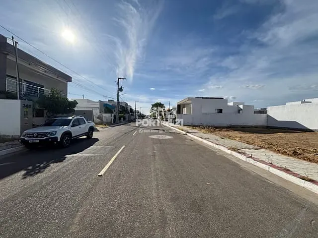 Terreno com 200m², à venda, no bairro Fernando Idalino em Petrolina