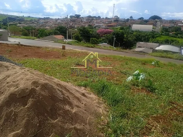 Terreno com 200m², à venda, no bairro Jardim Aeroporto em Guaxupé