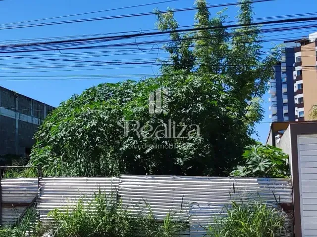 Terreno com 288m², à venda, no bairro São Francisco em Ilhéus