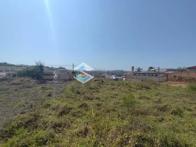 Terreno com 306m², à venda, no bairro PARQUE DOS ESTUDANTES em Jacarezinho
