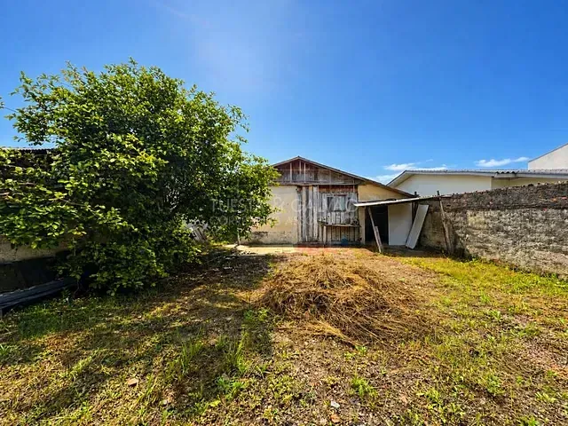 Terreno com 324m², à venda, no bairro Não informado em Não Informado