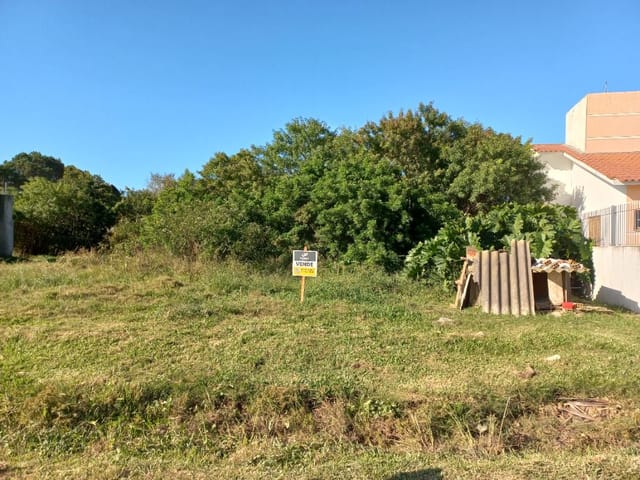 Terreno com 379m², à venda, no bairro Laranjal em Pelotas
