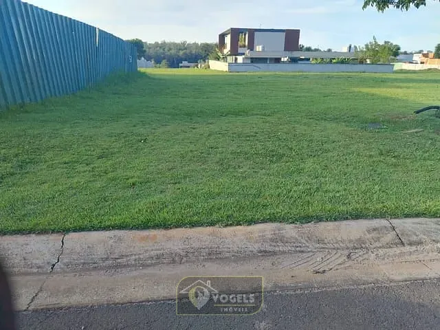 Terreno com 828m², à venda, no bairro Residencial Haras Patente em Jaguariúna