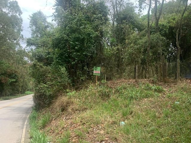 Terreno com 6500m², à venda, no bairro Toledo em Toledo