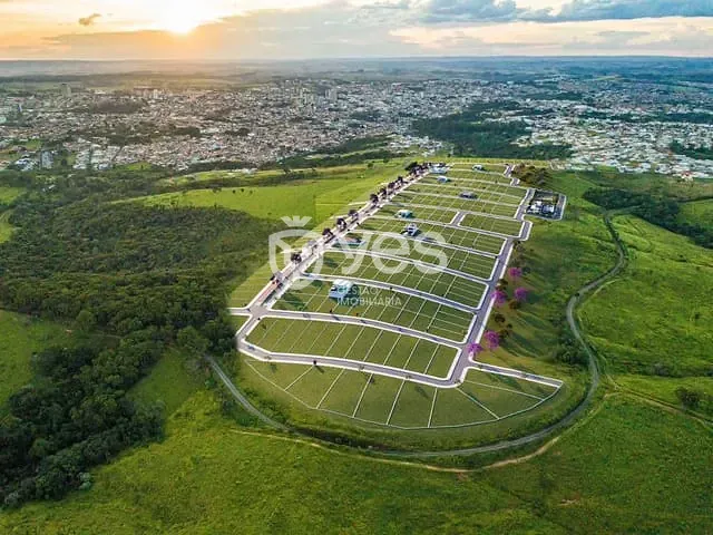 Terreno com 380m², à venda, no bairro Jardim Europa V em Araxá