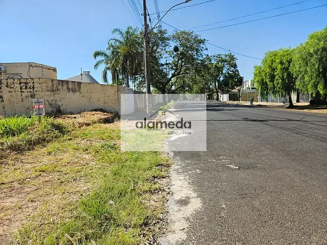 Terreno com 465m², à venda, no bairro NOVA JACAREZINHO em Jacarezinho
