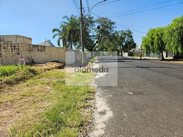 Terreno com 465m², à venda, no bairro NOVA JACAREZINHO em Jacarezinho
