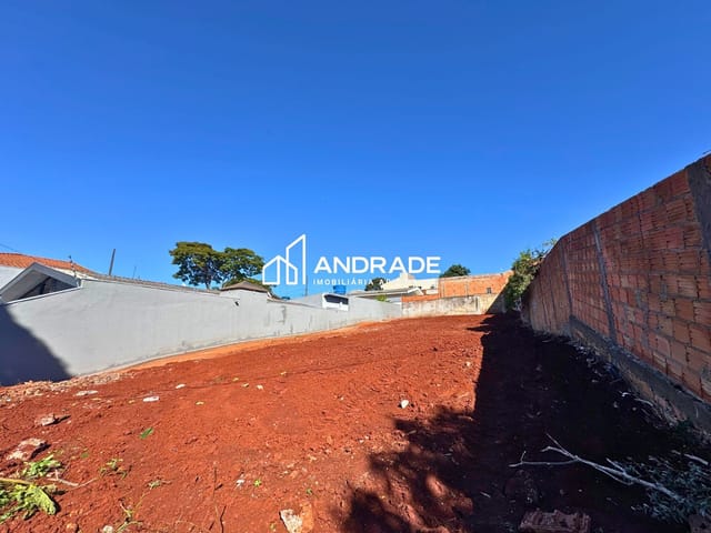 Terreno com 396m², à venda, no bairro Centro em Apucarana