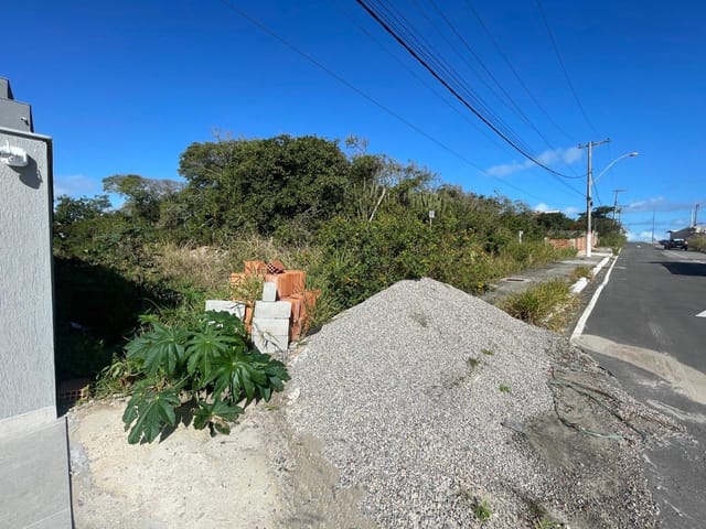 Terreno com 600m², à venda, no bairro Jardim Atlântico Leste (Itaipuaçu) em Maricá