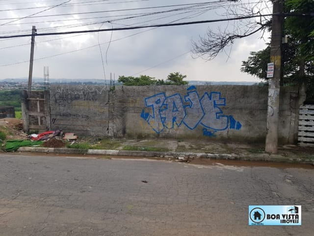 Foto do Terreno - Terreno Promissor de 300m² à Venda no Jardim Revista, Suzano - SP, a Apenas 3 km da Estação e do Terminal de Ônibus de Suzano | Boa Vista Imóveis Suzano