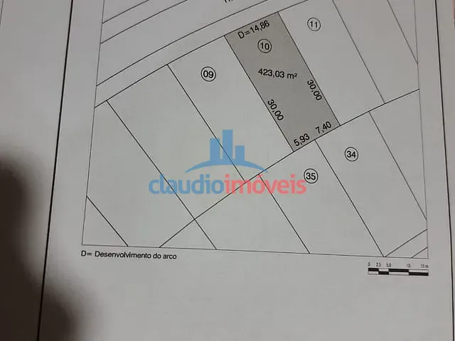 Terreno à venda, no bairro Três Poços em Volta Redonda