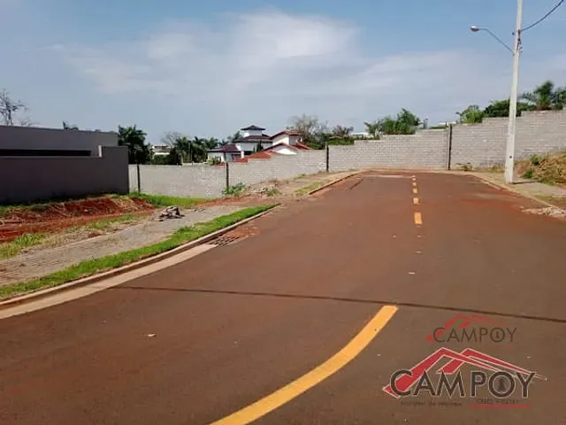 Terreno com 395m², à venda, no bairro Vila Martins em Apucarana
