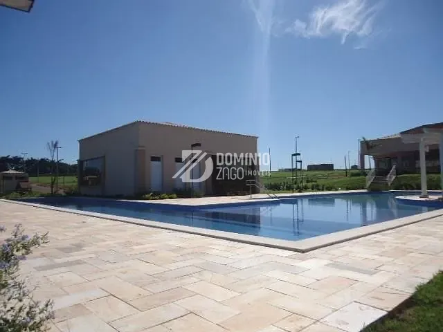 Terreno com 300m², à venda, no bairro Estância dos Ipês em Uberaba