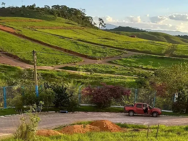 Terreno com 385m², à venda, no bairro Bela Vista em Resende