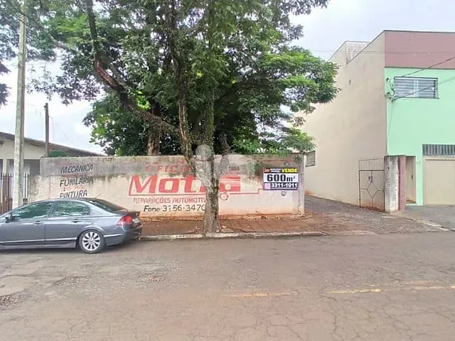 Terreno com 600m², à venda, no bairro Centro em Rolândia