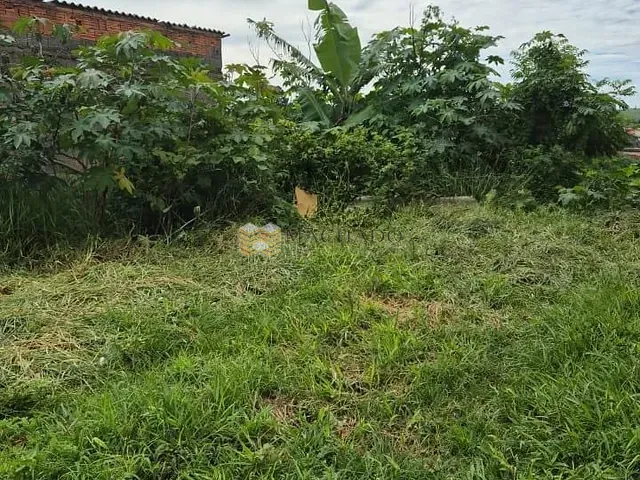 Terreno com 331m², à venda, no bairro Vila Constança (Botujuru) em Campo Limpo Paulista
