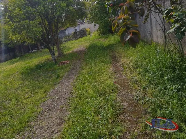 Terreno à venda, no bairro Santa Cândida em Curitiba